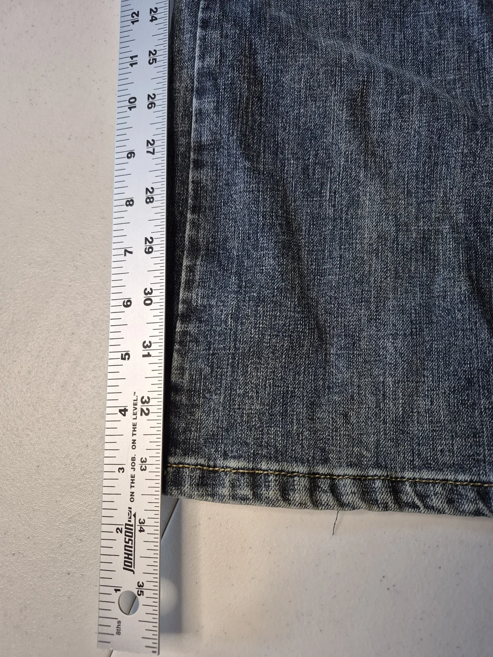Wrangler Men's Bootcut Jeans in Faded Blue Wash